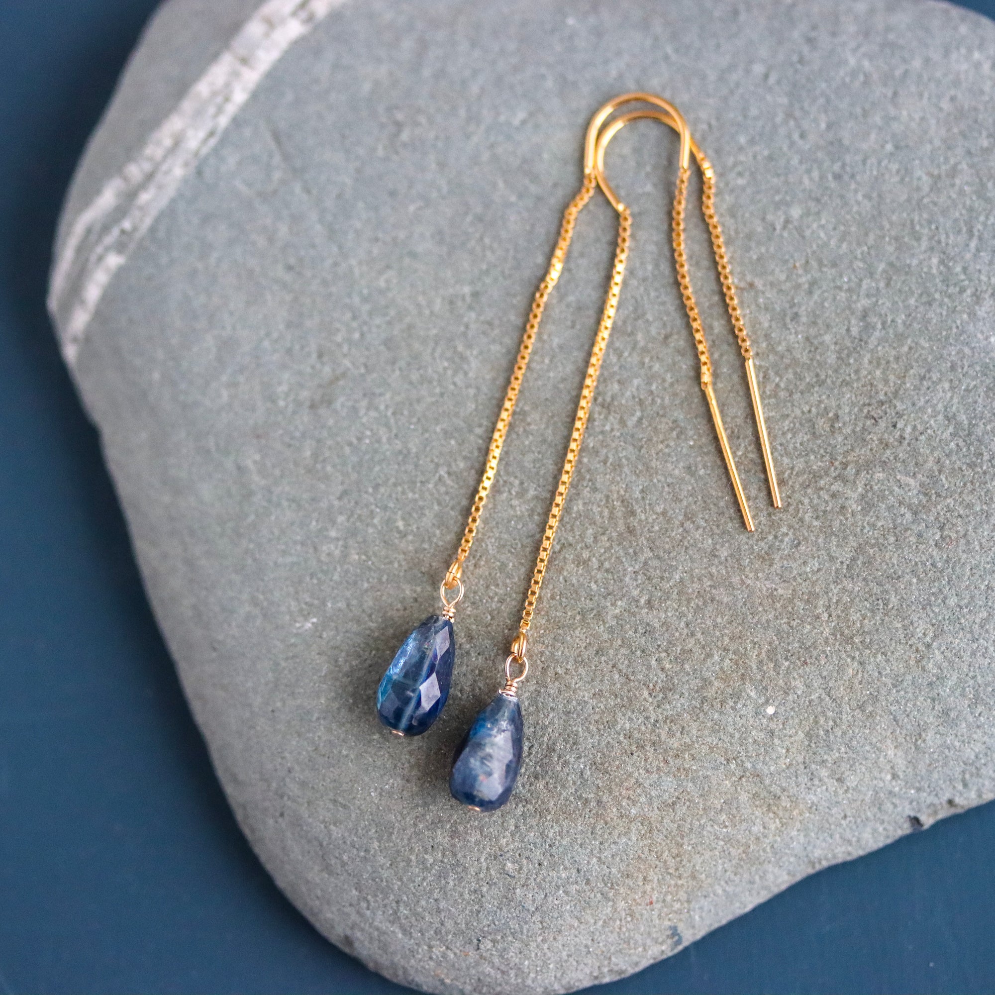 Kyanite Chain Threaders