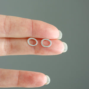 Spud Stud Oval Posts