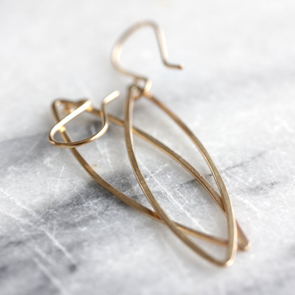 Daisy Petal Earrings - Simple Geometric Pointed Dangle Earrings