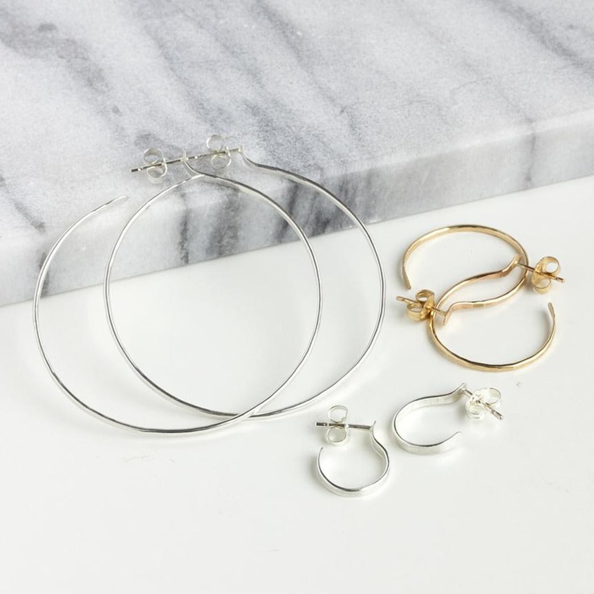 Bes Hammered Post Hoops