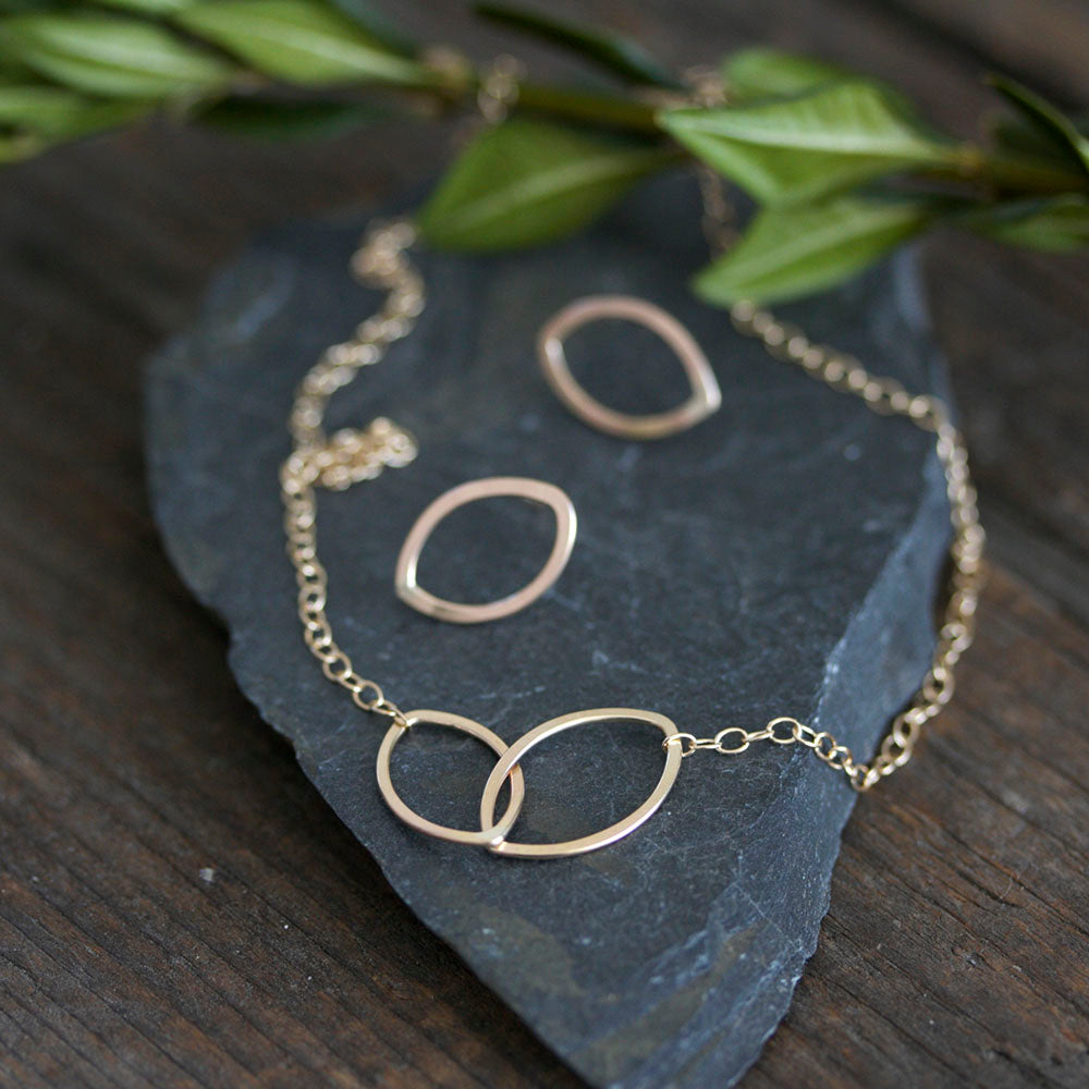 Tea Leaves Necklace & Cat's Eye Posts Set