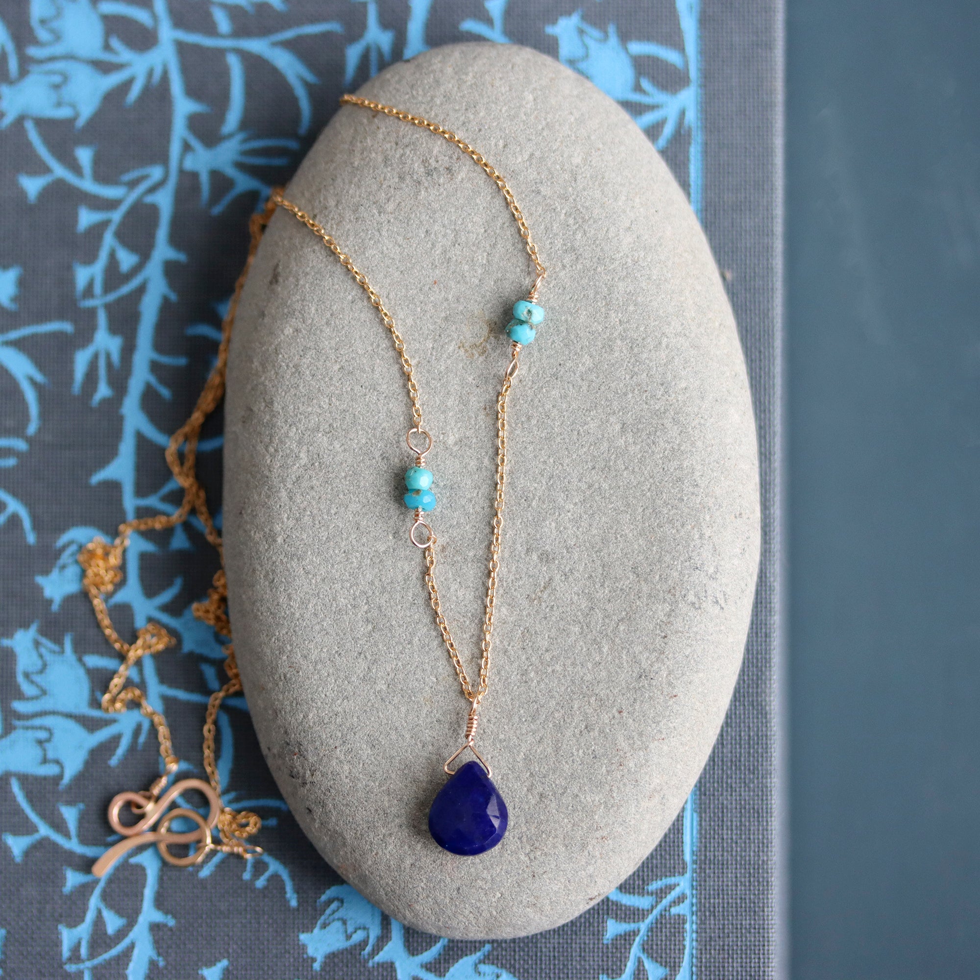 Lapis Lazuli Necklace With Turquoise Details