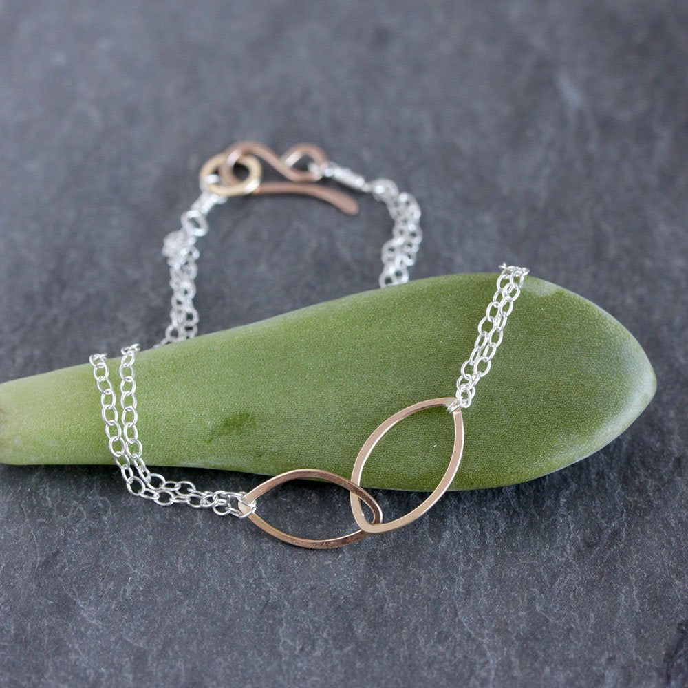 Tea Leaves Bracelet - Simple and Delicate Geometric Bracelet With Two Linked Ellipses